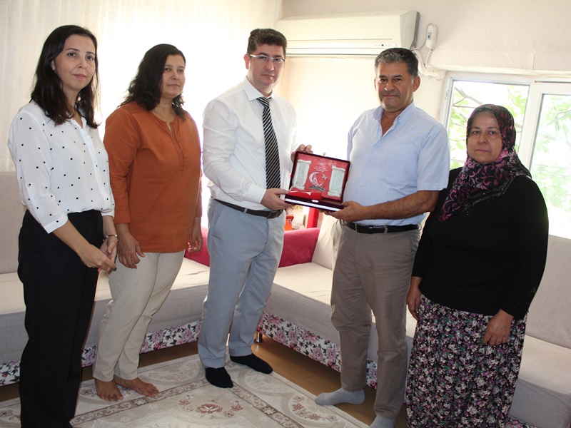 Kaymakamımız Sayın Murat BÜYÜKKÖSE Şehit Ailesini Ziyaret Etti.