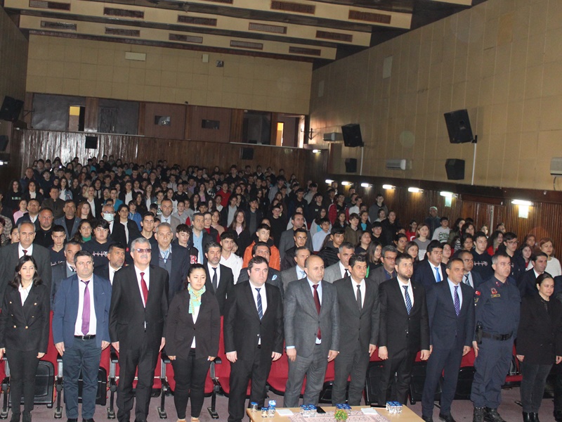 İlçemizde İstiklal Marşının Kabulü ve Mehmet Akif ERSOY'u Anma programı yapıldı.